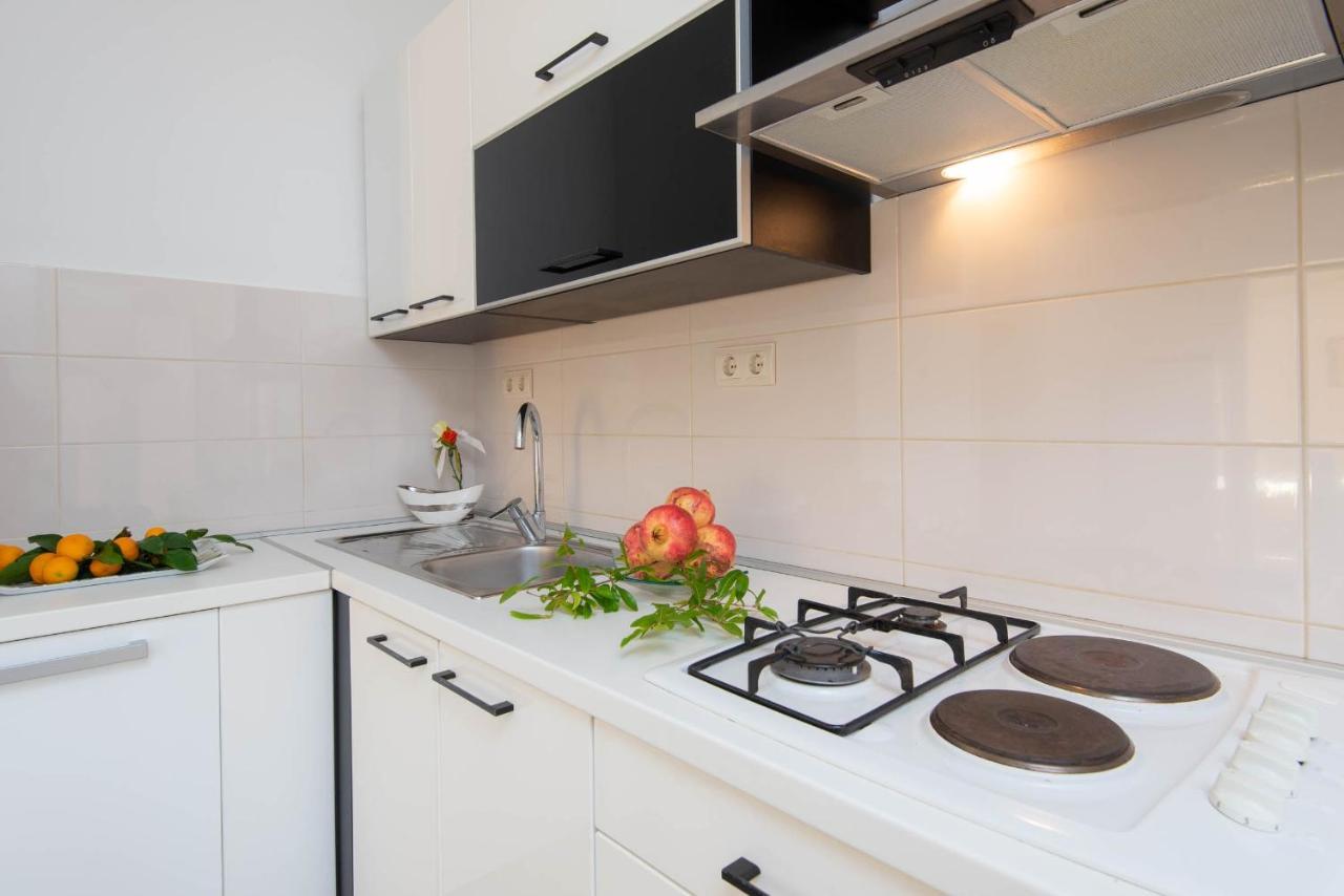 Apartments Lenka Orebić Exterior foto